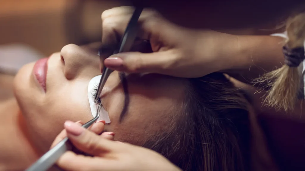 how to remove eyelash extensions